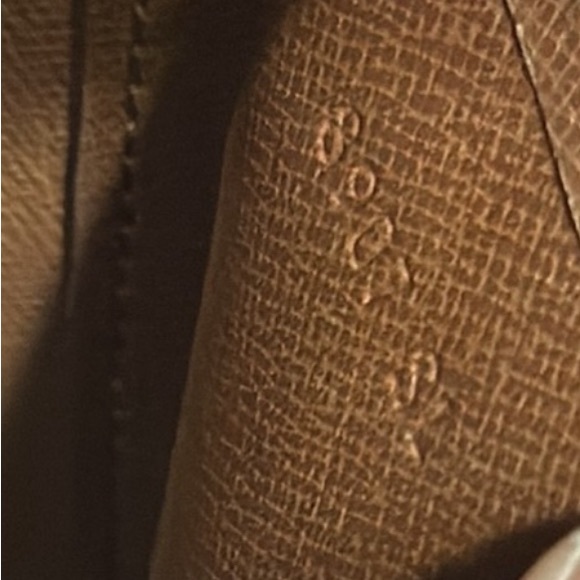 Louis Vuitton Cartouchiere Monogram MM Vintage LV Crossbody Messenger Bag/Pouch - Picture 14 of 15